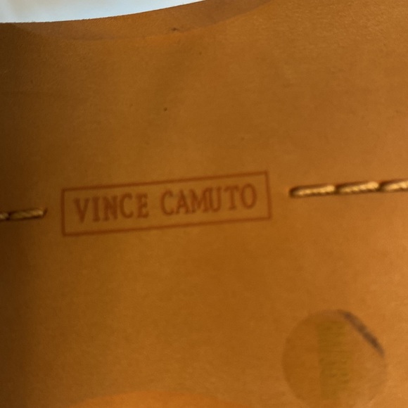 Vince Camuto boots/booties, size 8 - Picture 6 of 7